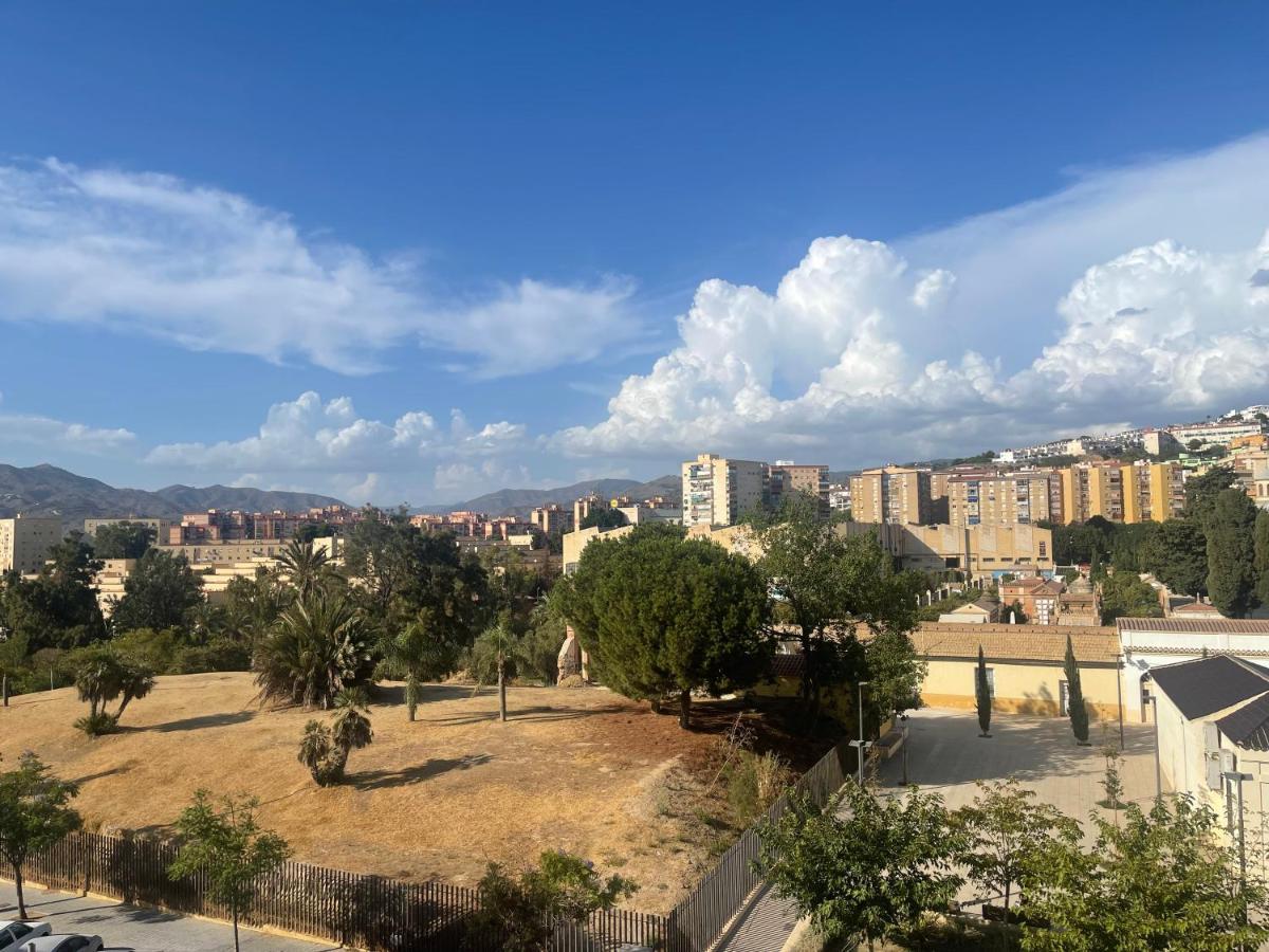 Patrocinio Apartment Malaga Bagian luar foto