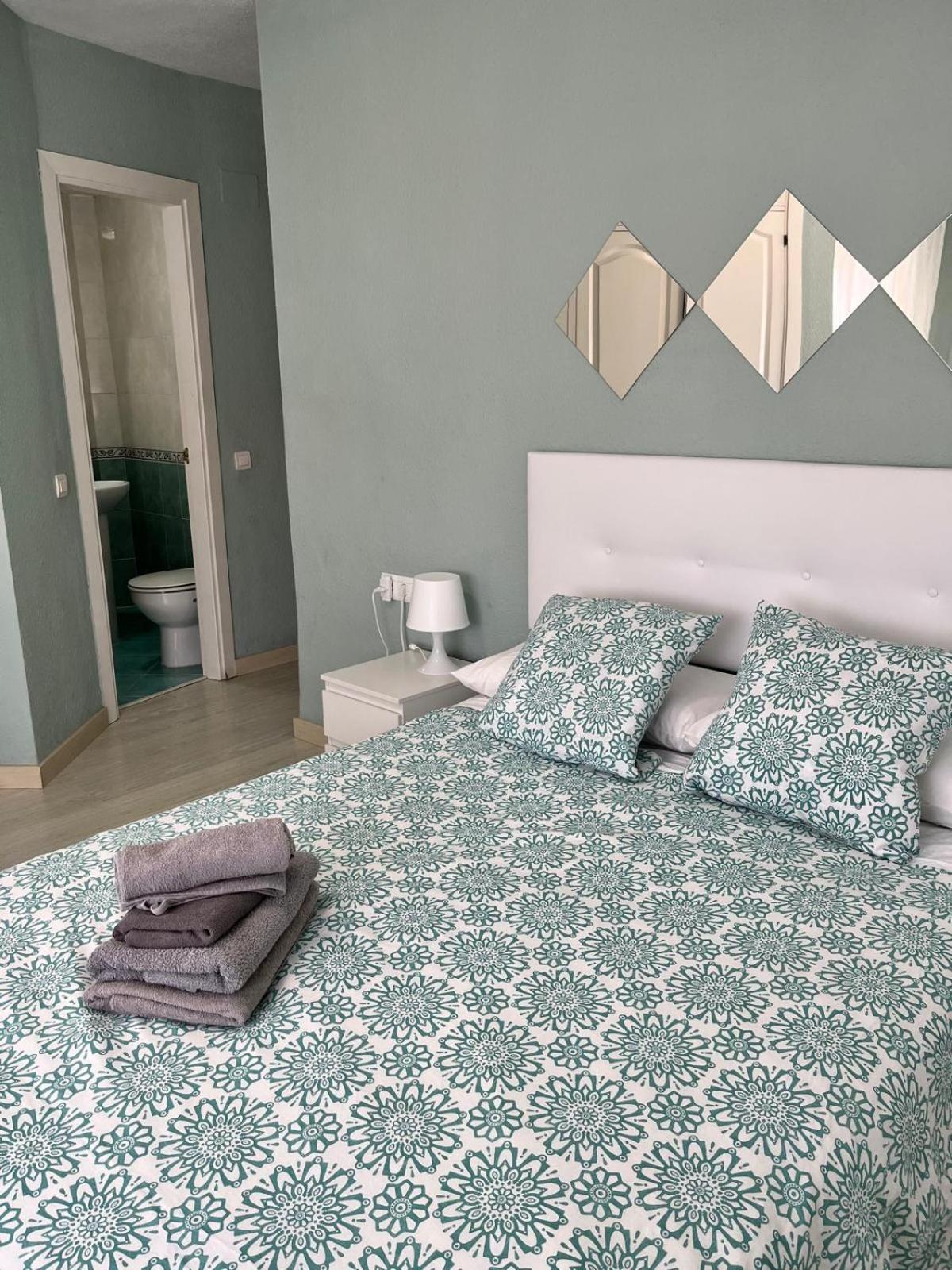 Patrocinio Apartment Malaga Bagian luar foto